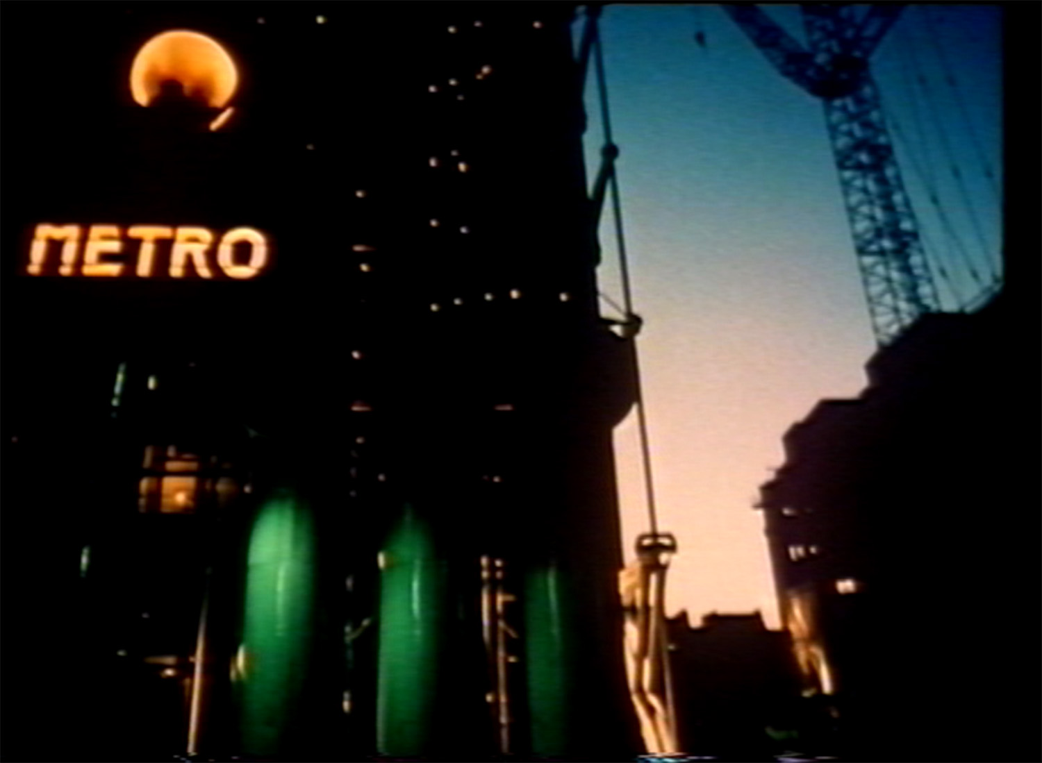 film-metro-rambuteau-marc-petitjean-1980
